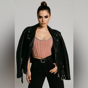 Corset Top h:ours
Color: Nude
Size: XS